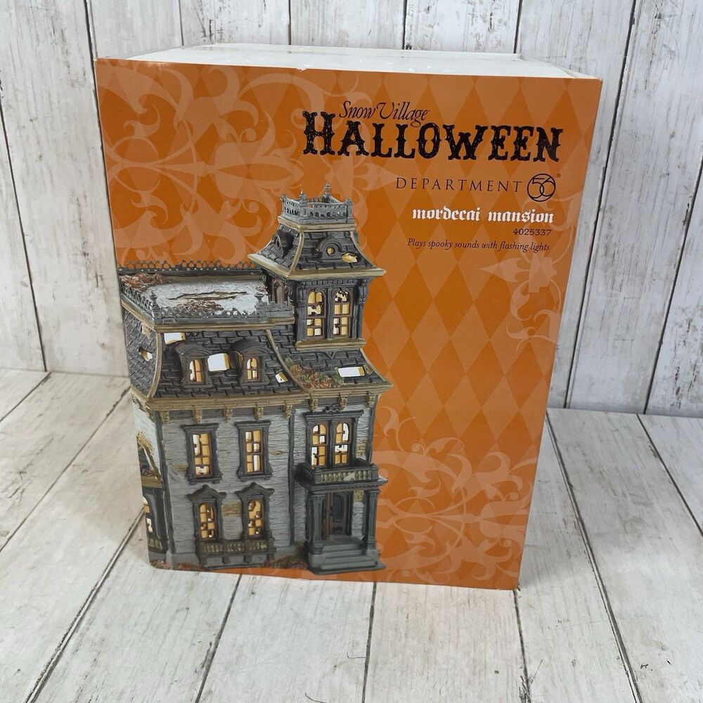 Dept 56 Mordecai Mansion Snow Village Halloween 4025337 Retired - NEW!